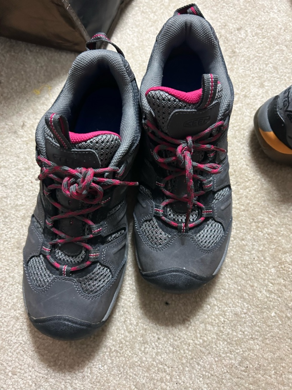 Keen Women's Pink and Gray Athletic Shoe